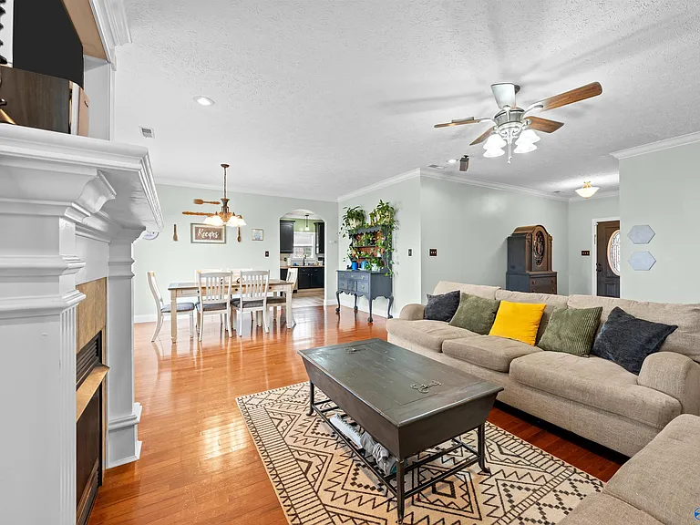 25850 Iron Gate Dr — Photo 12