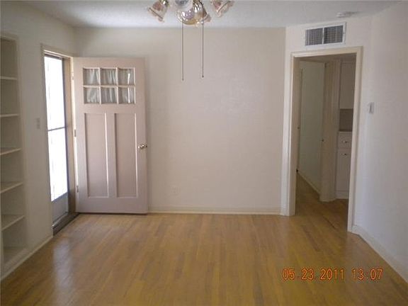 3rd image of 5613 Joyce Cir