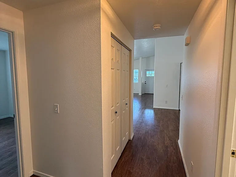 521 SW Forest Grove Dr — Photo 15