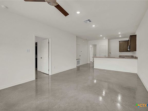 4th image of 1173 Lindsey Dr