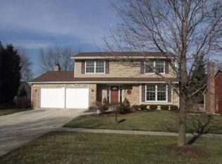 1381 Green Trails Dr, Naperville, IL 60540