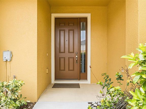 5th image of 456 Scarlatti Ct