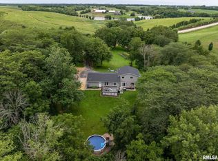 21800 270th St, Long Grove, IA 52756