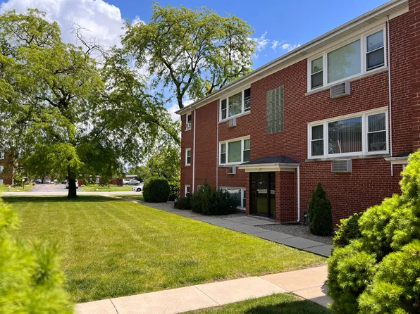 1860 Parkside Dr APT B1, Park Ridge, IL 60068