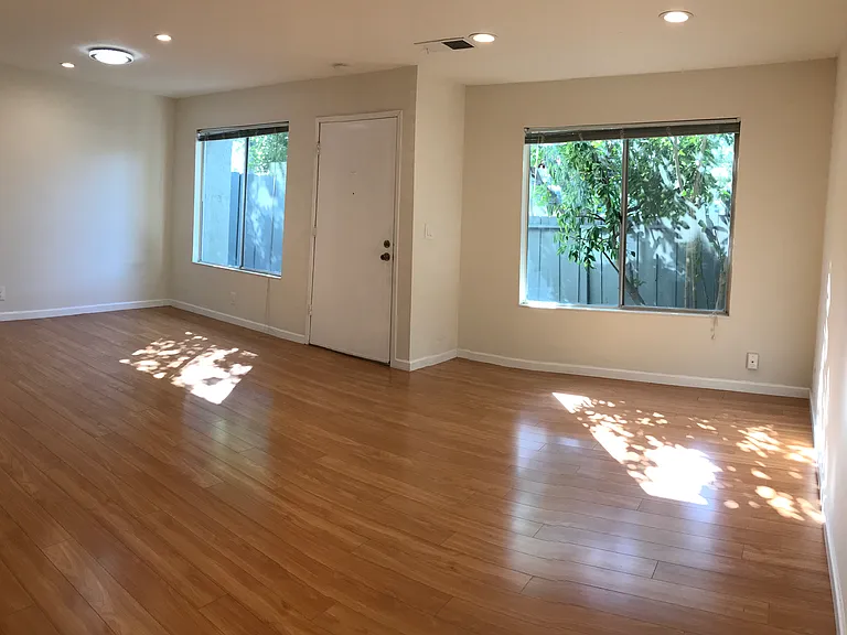 4861 Mintwood Ct — Photo 7
