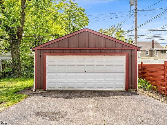 4th image of 3618 Farland Rd