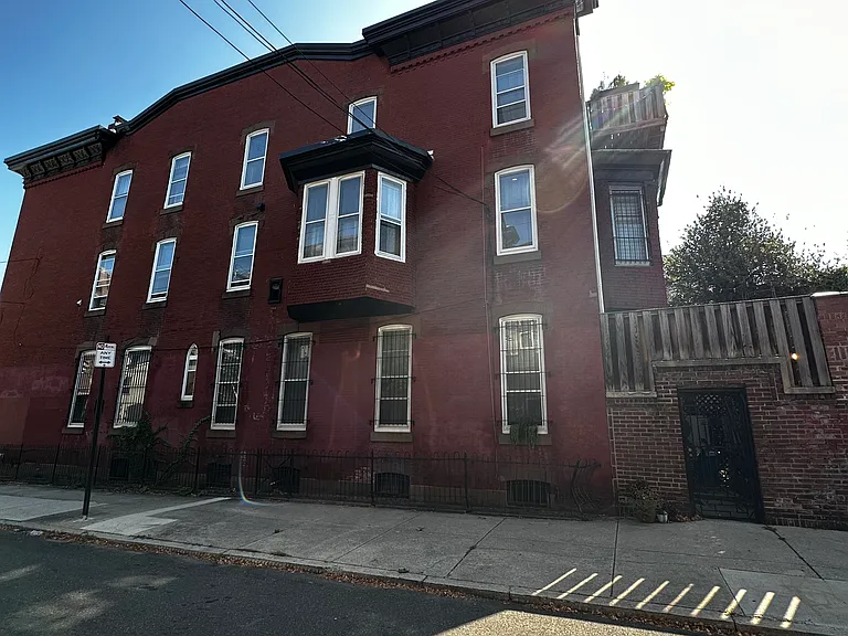 1938 W Girard Ave #3 — Photo 30