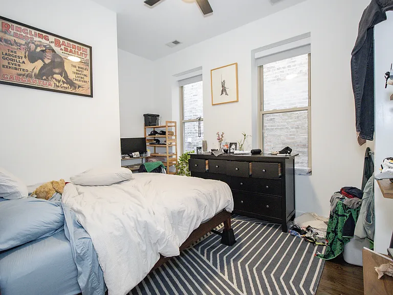 1418 W Blackhawk St #1F — Photo 15