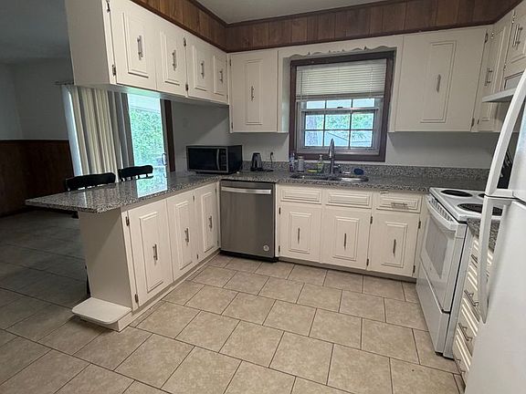 4th image of 114 Fairview Ln