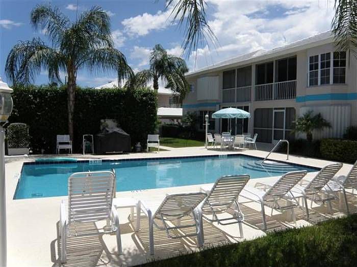 1st image of 75 Venetian Dr APT 13D