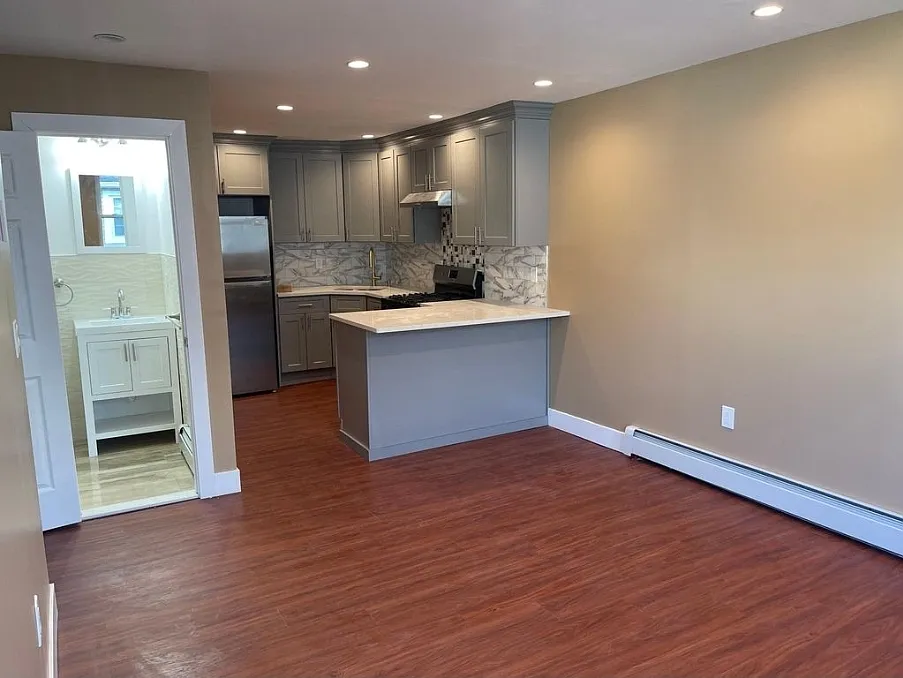 1 bed, $2,300 — Photo 1