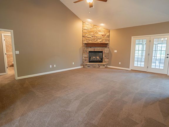 5th image of 3507 Wakefield Dr