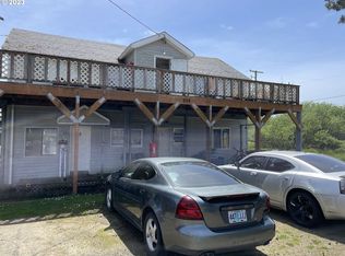 898 5th Ave, Hammond, OR