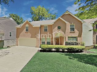 941 S Woodstone Ln, Nashville, TN 37211