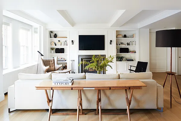 Sold by Compass | media 1