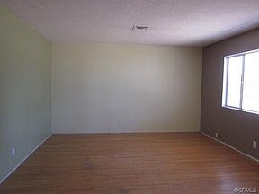 2nd image of 41271 Acacia Ave