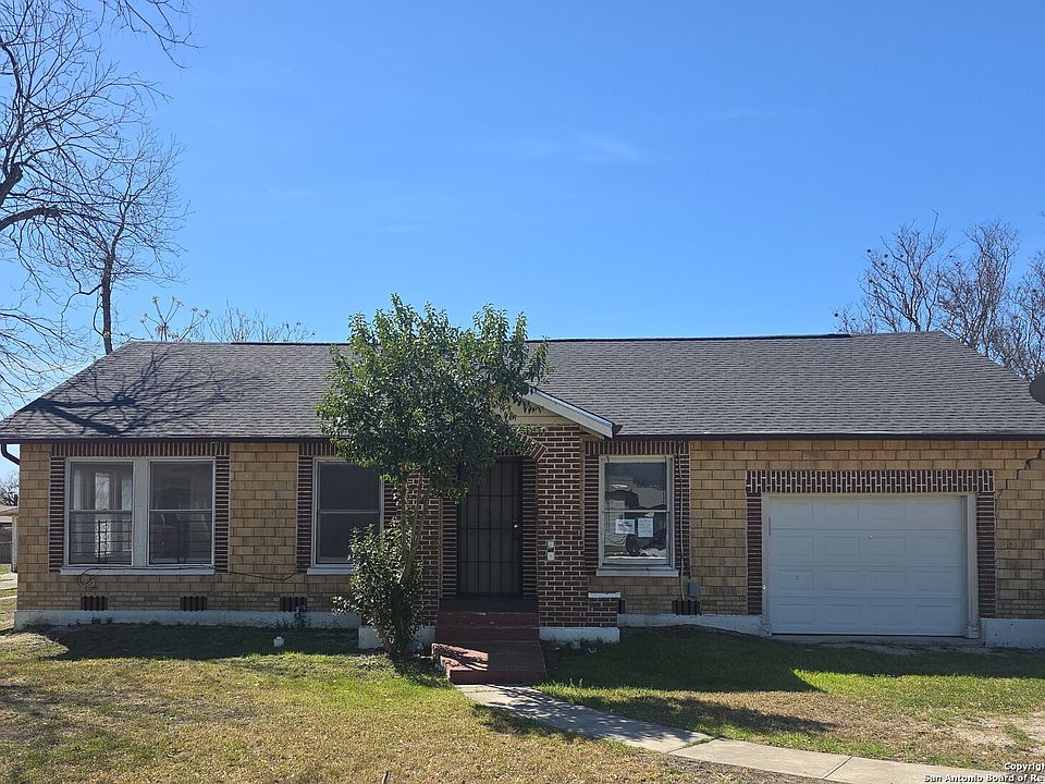 1st image of 202 Betty Jean St