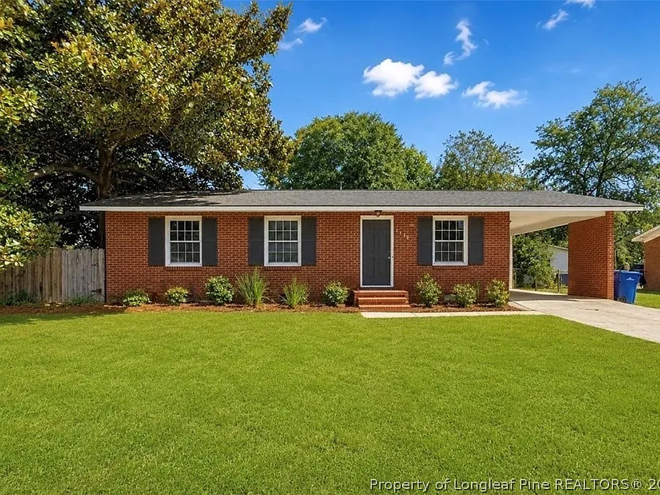 4438 Wellington Dr