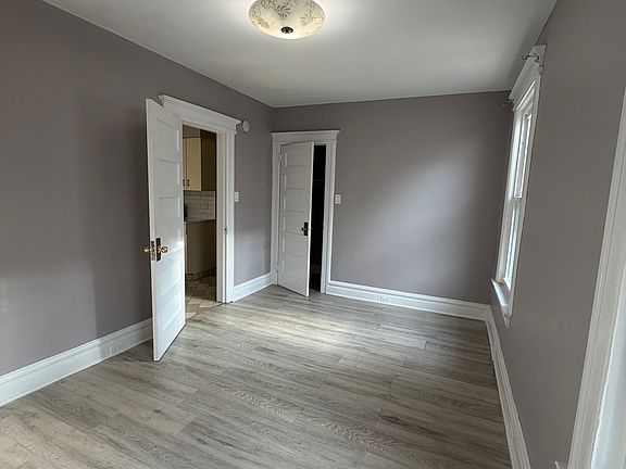 4th image of 375 Walnut St Floor 1