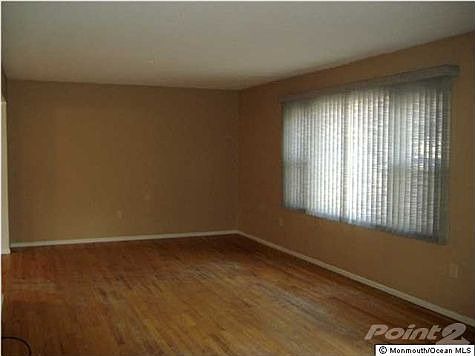 2nd image of 336 Mizzen Ave