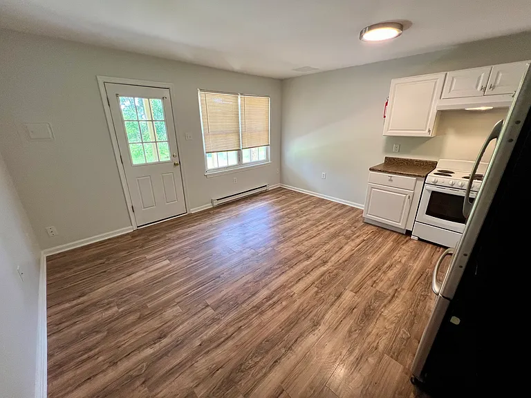 152 Mallard Ct — Photo 2