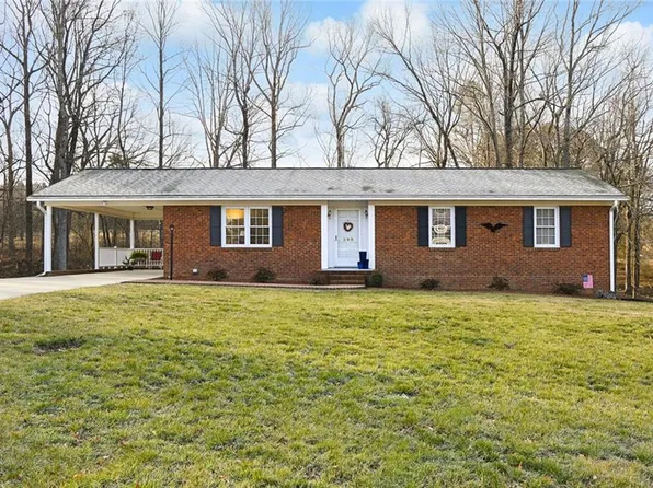 299 Edgewood Ln, Lexington, NC 27295