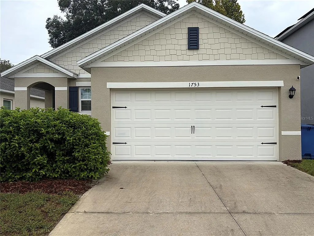 3 bed, 2.0 bath, 1666 sqft, $2,150 — Photo 4