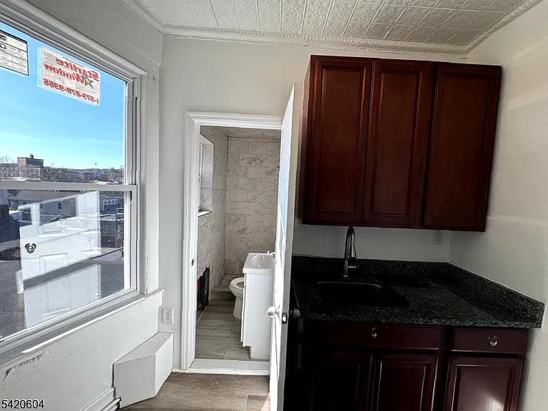 97 Market St #10 — Photo 2
