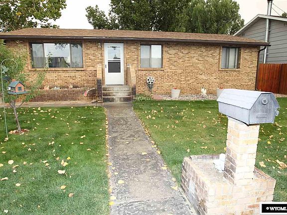 2nd image of 1818 Yellowstone Ave