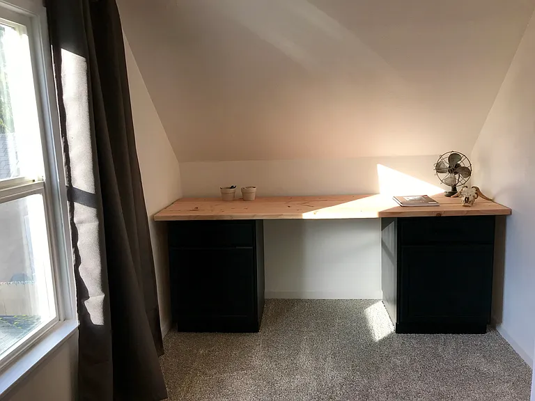 Primary bedroom flex space
