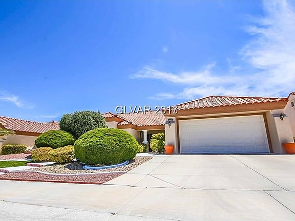 3rd image of 2532 Lotus Hill Dr