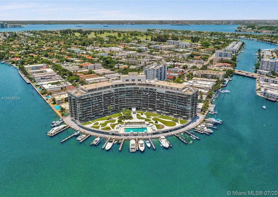 1st image of 900 Bay Dr #Ds26