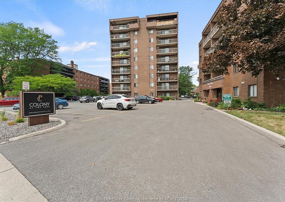 1st image of 3936 Wyandotte St E #405