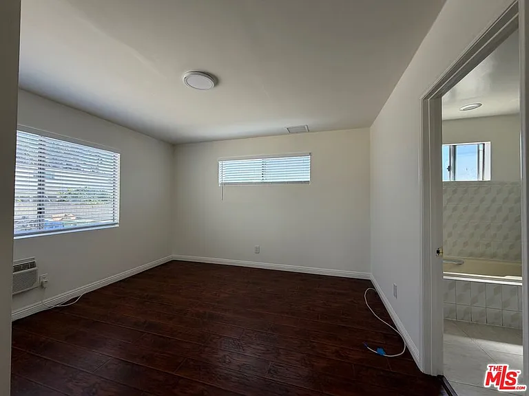 2240 Crenshaw Blvd #C — Photo 5
