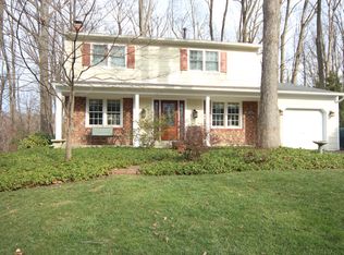 6607 Reynard Dr, Springfield, VA 22152