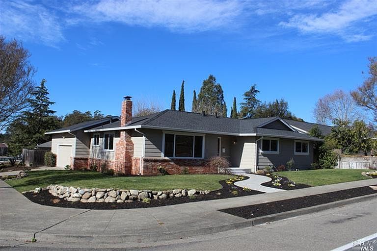 2nd image of 3201 Hidden Valley Dr