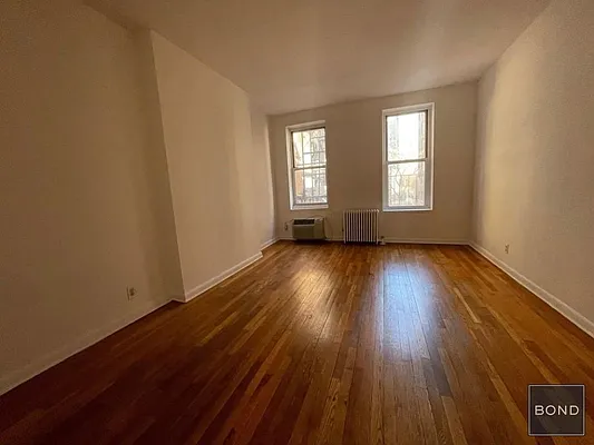 Rented by Bond New York | media 10