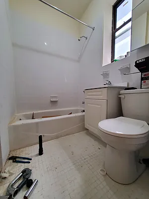 Rented by BRICK & GALO REALTY CORP | media 39