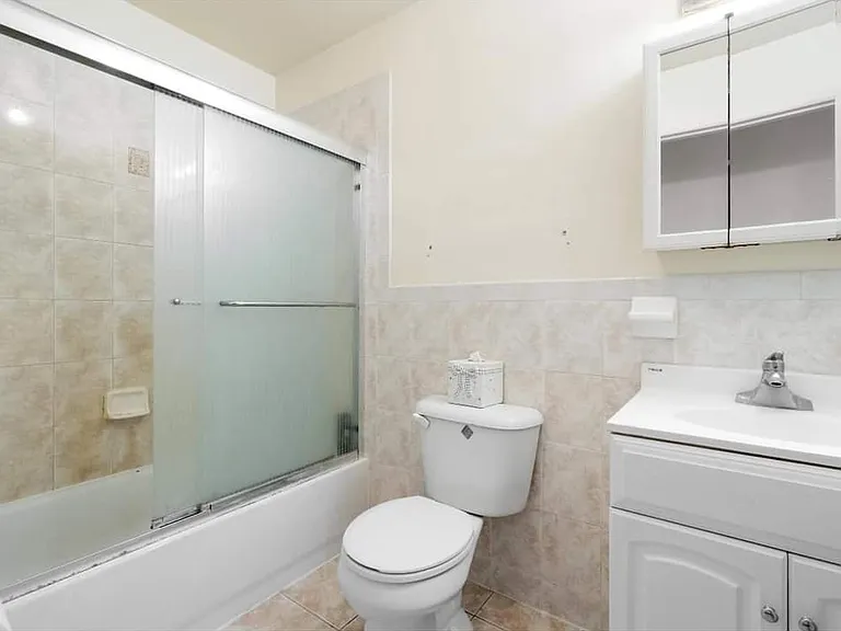 152 Virginia Ave #2 — Photo 5