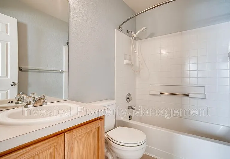 4061 W 118th Pl — Photo 12