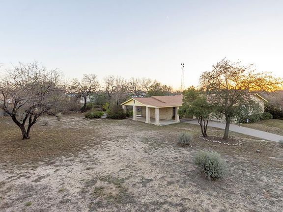 5th image of 1804 Clarkson Dr