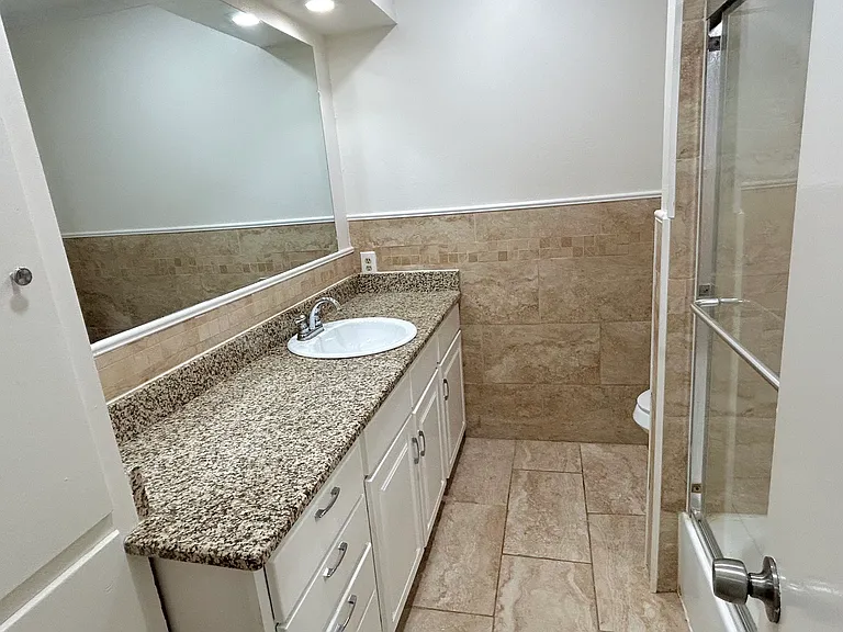 5818 E University Blvd #233 — Photo 8