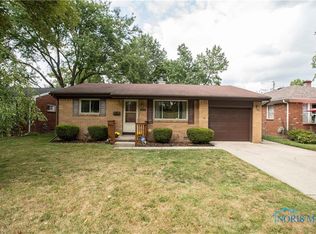 1928 Heatherdale Dr, Toledo, OH 43609