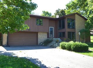 7309 Meadow Valley Rd, Middleton, WI 53562
