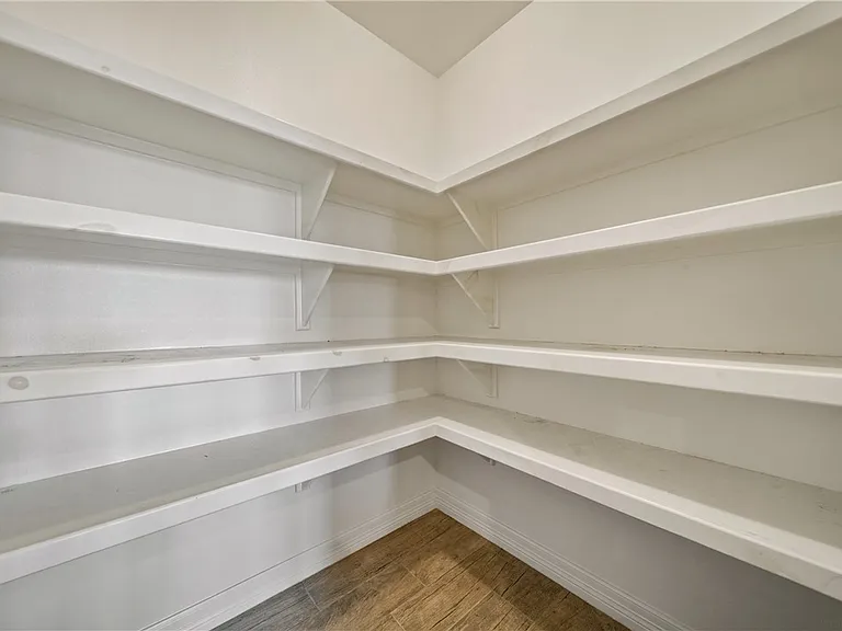 7721 Dove Hollow Dr — Photo 15