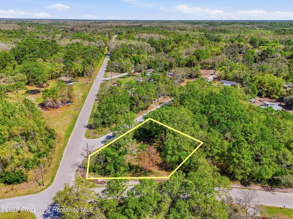 100 Fern St, New Pt Richey, FL 34654