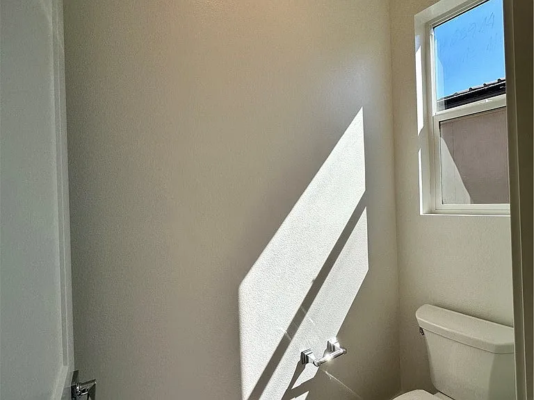 2317 W Broadway #41 — Photo 29
