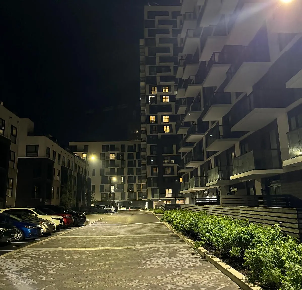 2 bed, $2,475 — Photo 1