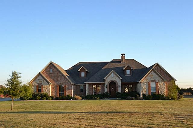 1st image of 51 Windsor Dr