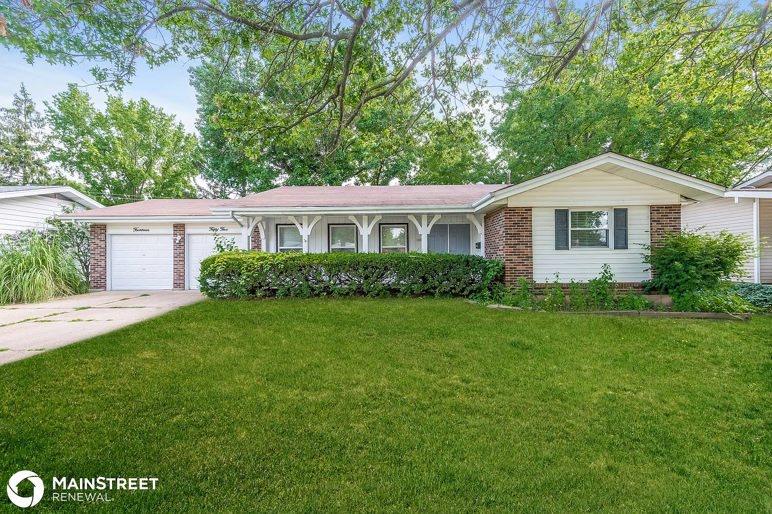 1455 Leisure Dr photo 1